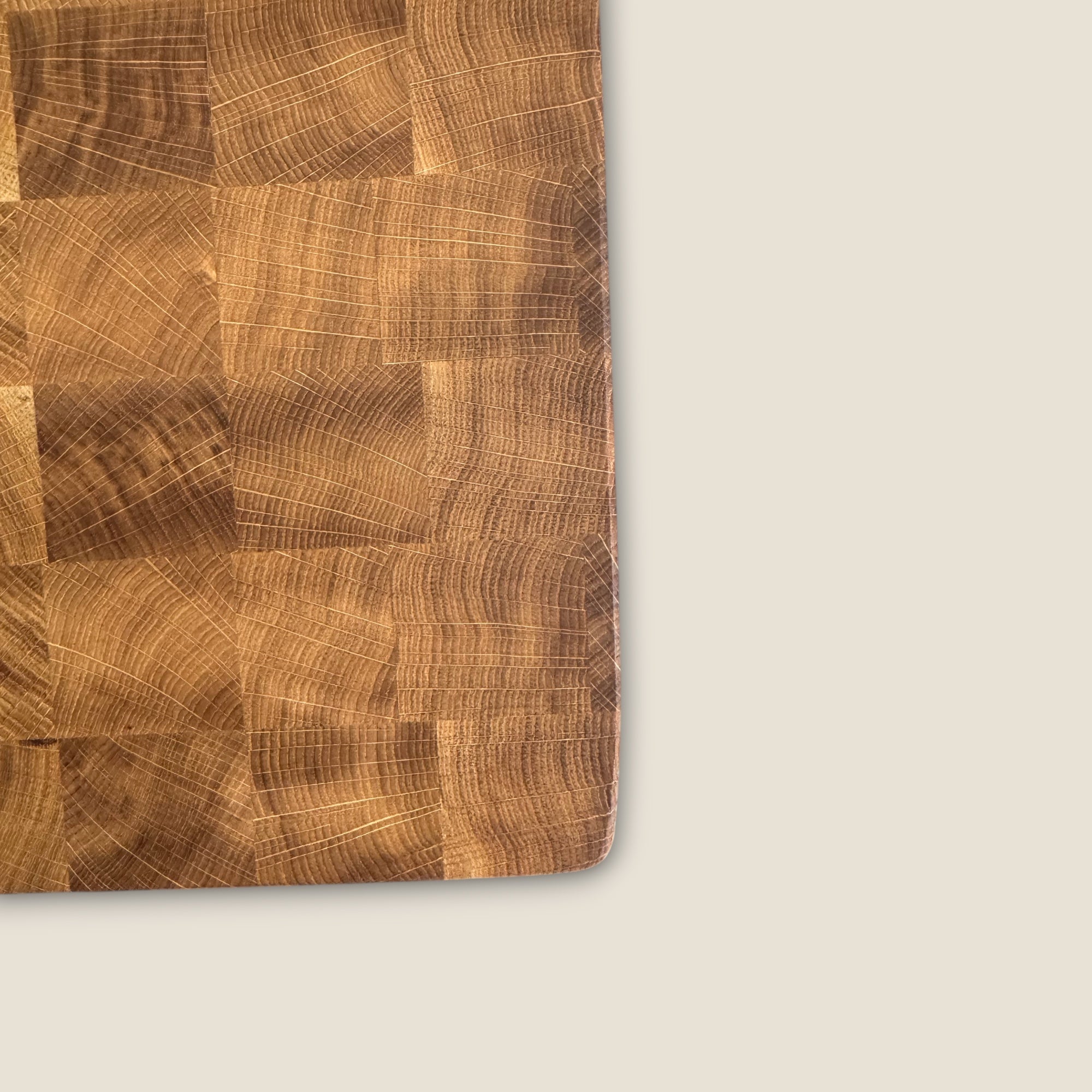 Stock : Chêne 60x40 - un coin arrondi