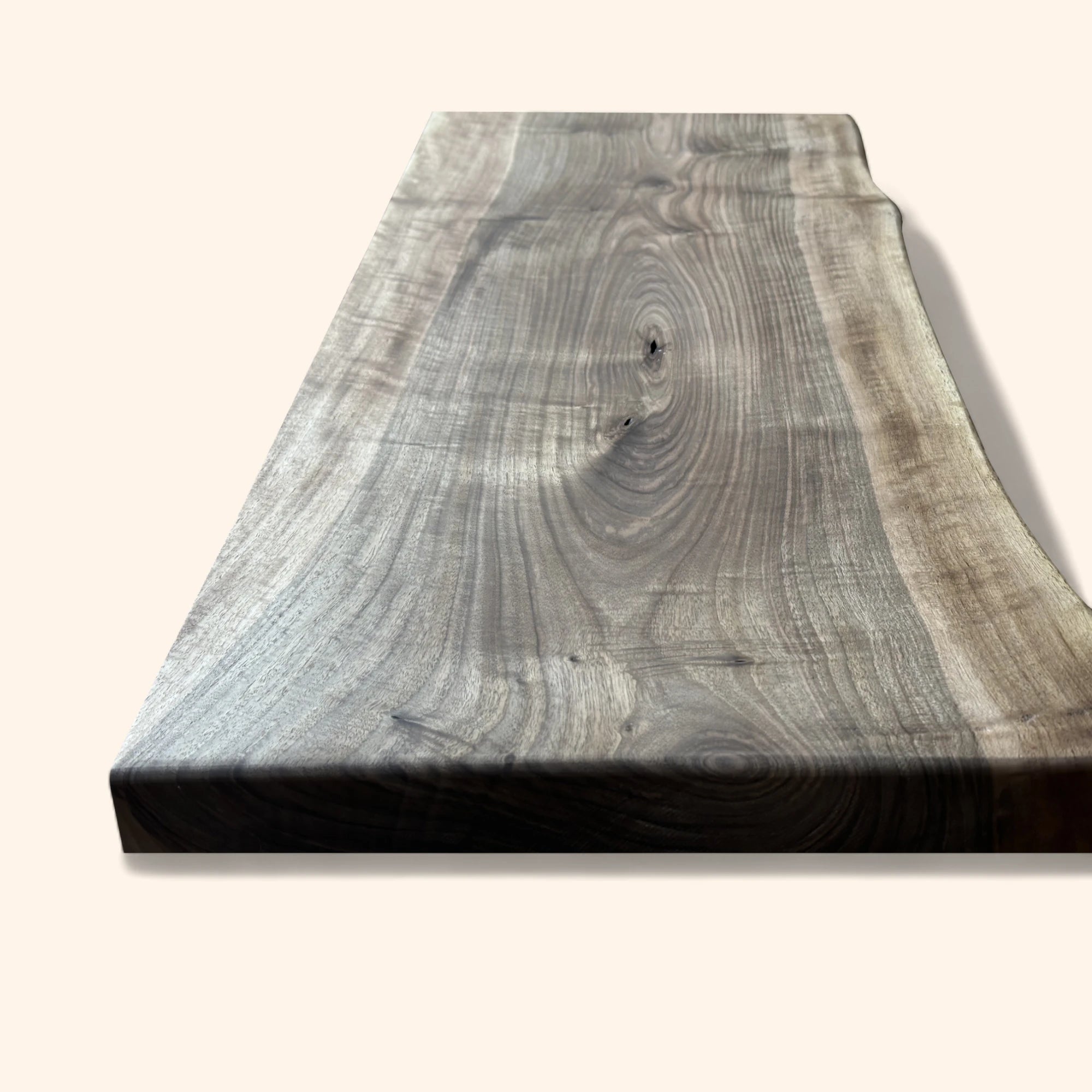 Étagère Monarch Live Edge en Noyer Massif