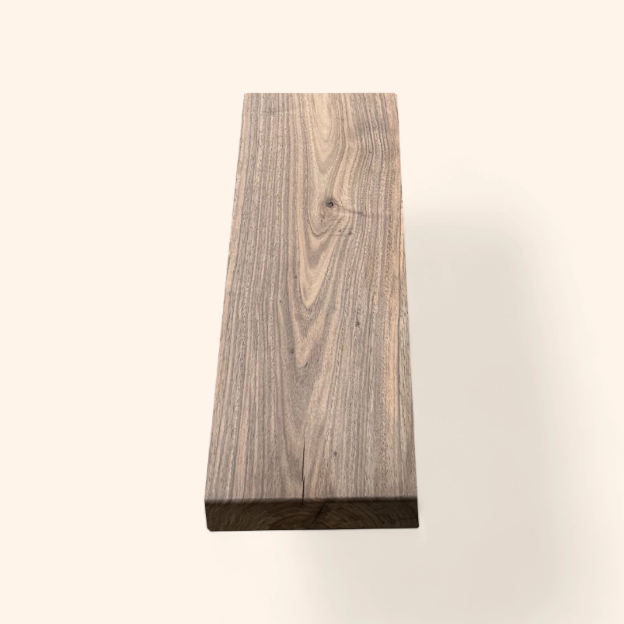 Étagère Monarch en noyer massif