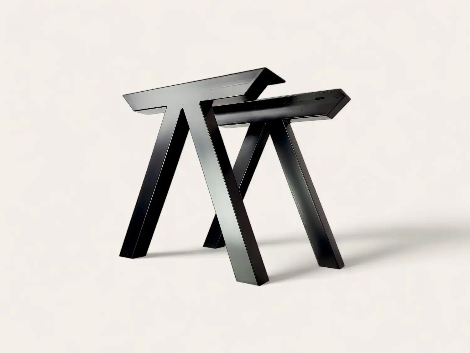 Pieds de Table Élégants en A – Modèle PMA11