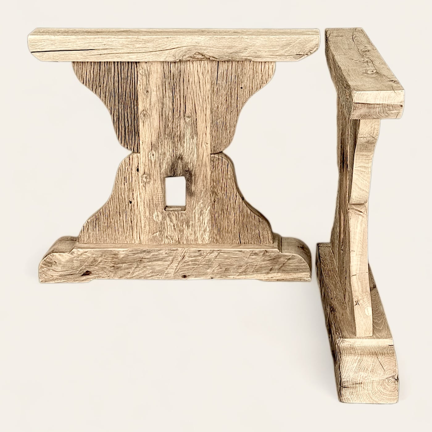 Pied de Table en Bois Massif Style Monastère - Modèle PB13