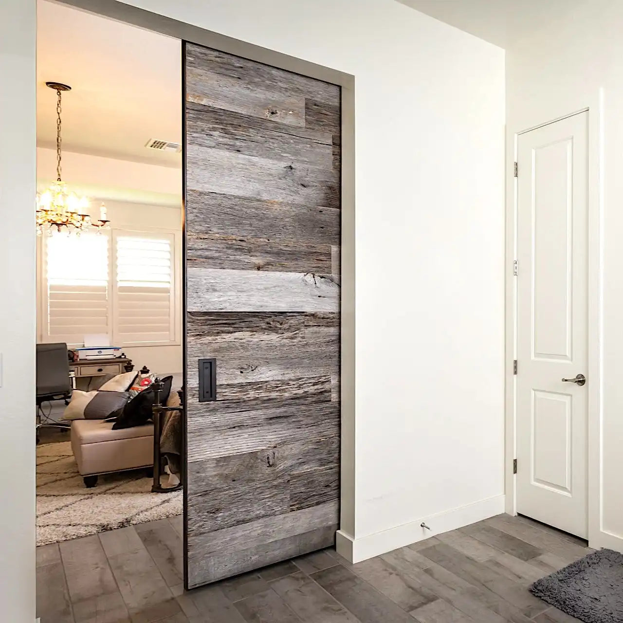 Porte coulissante bois vieilli sapin gris